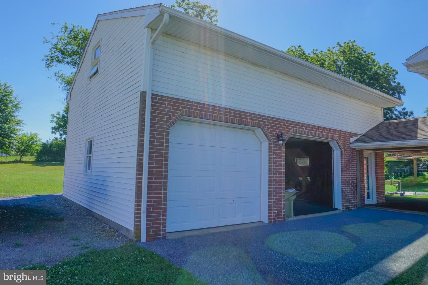 379 Hilldale Road photo 5