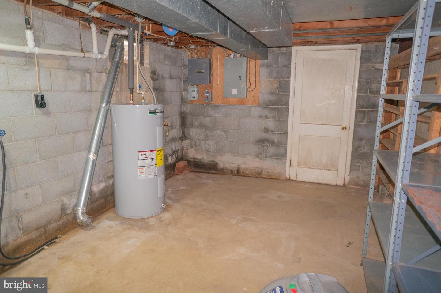 379 Hilldale Road photo 61