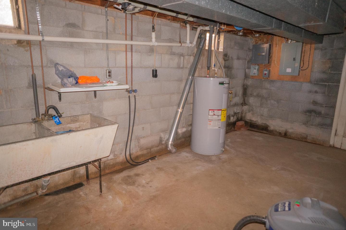 379 Hilldale Road photo 63