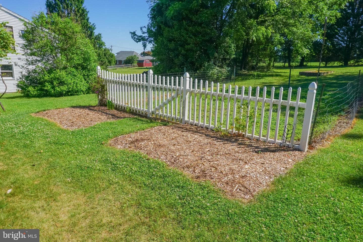 379 Hilldale Road photo 74