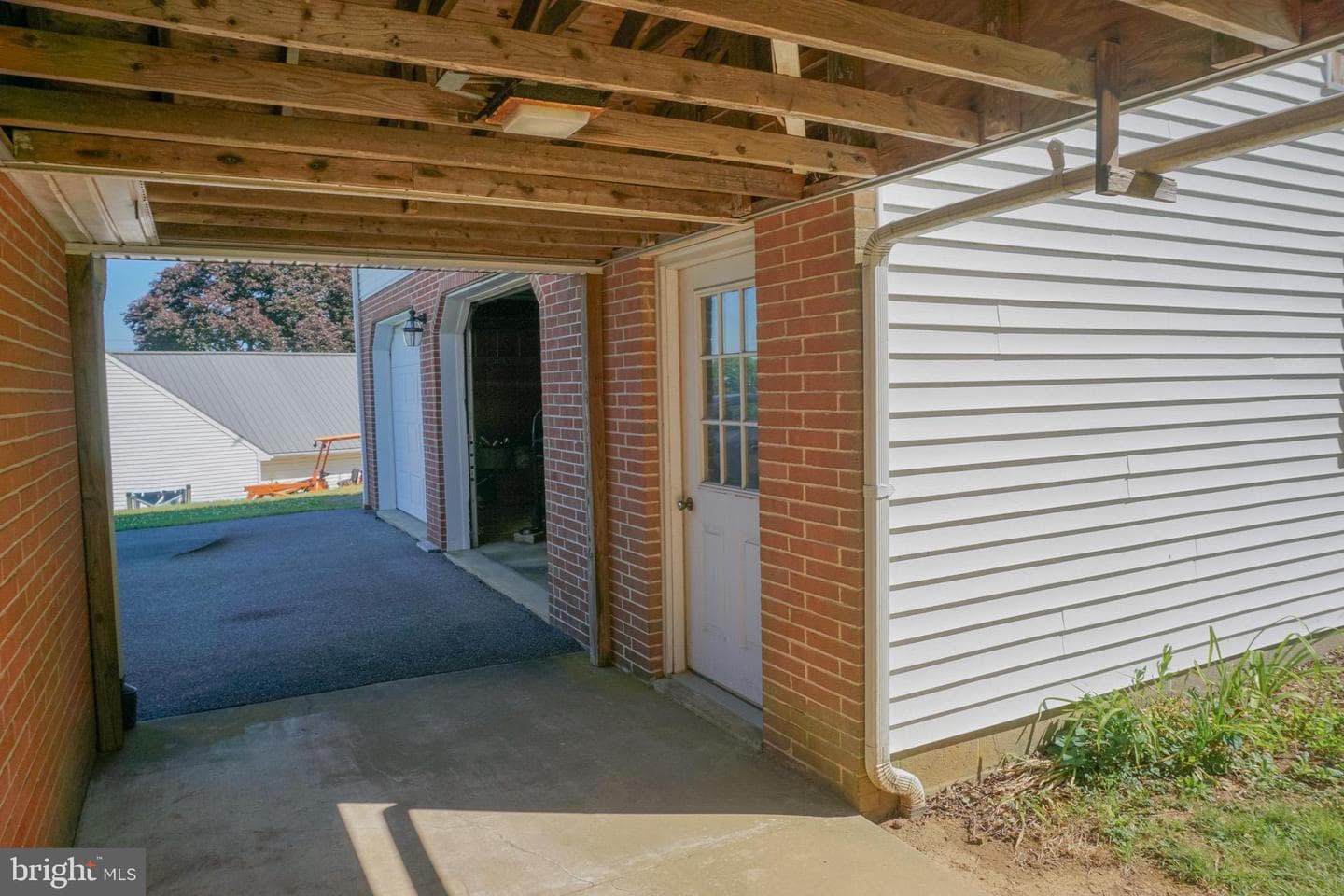 379 Hilldale Road photo 86