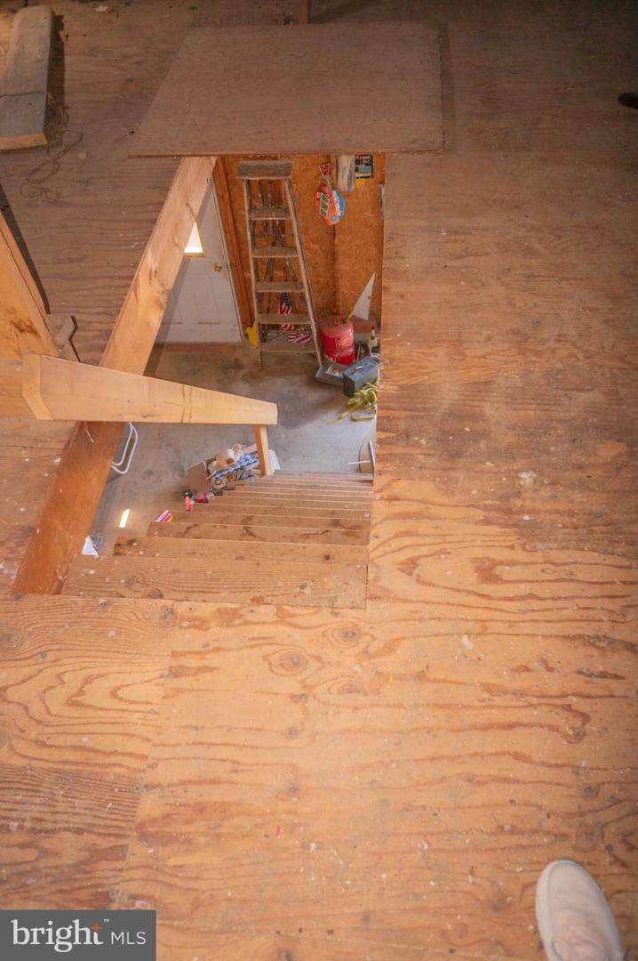 379 Hilldale Road photo 94
