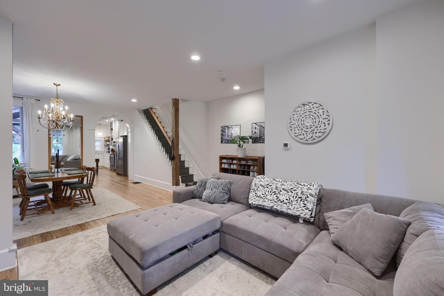 714 Manor Street photo 10