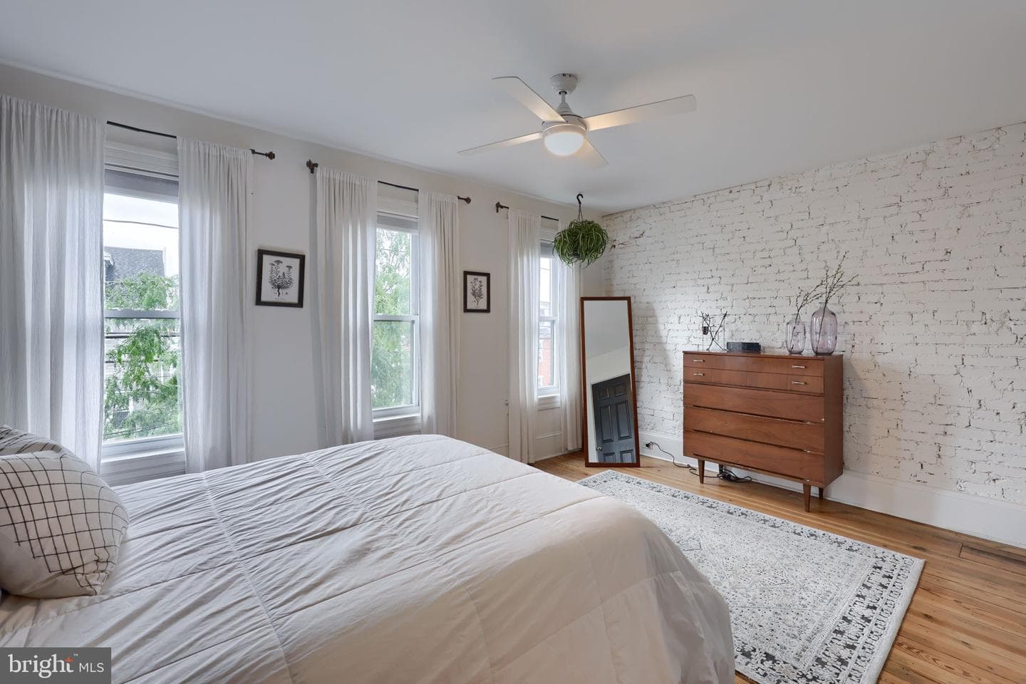 714 Manor Street photo 28