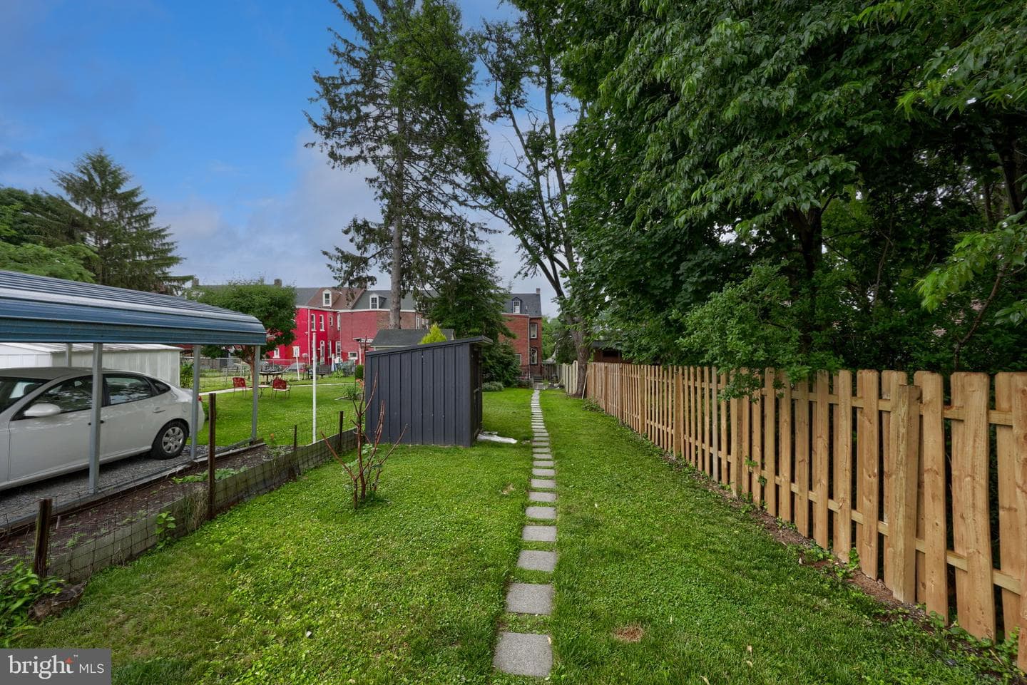 714 Manor Street photo 39