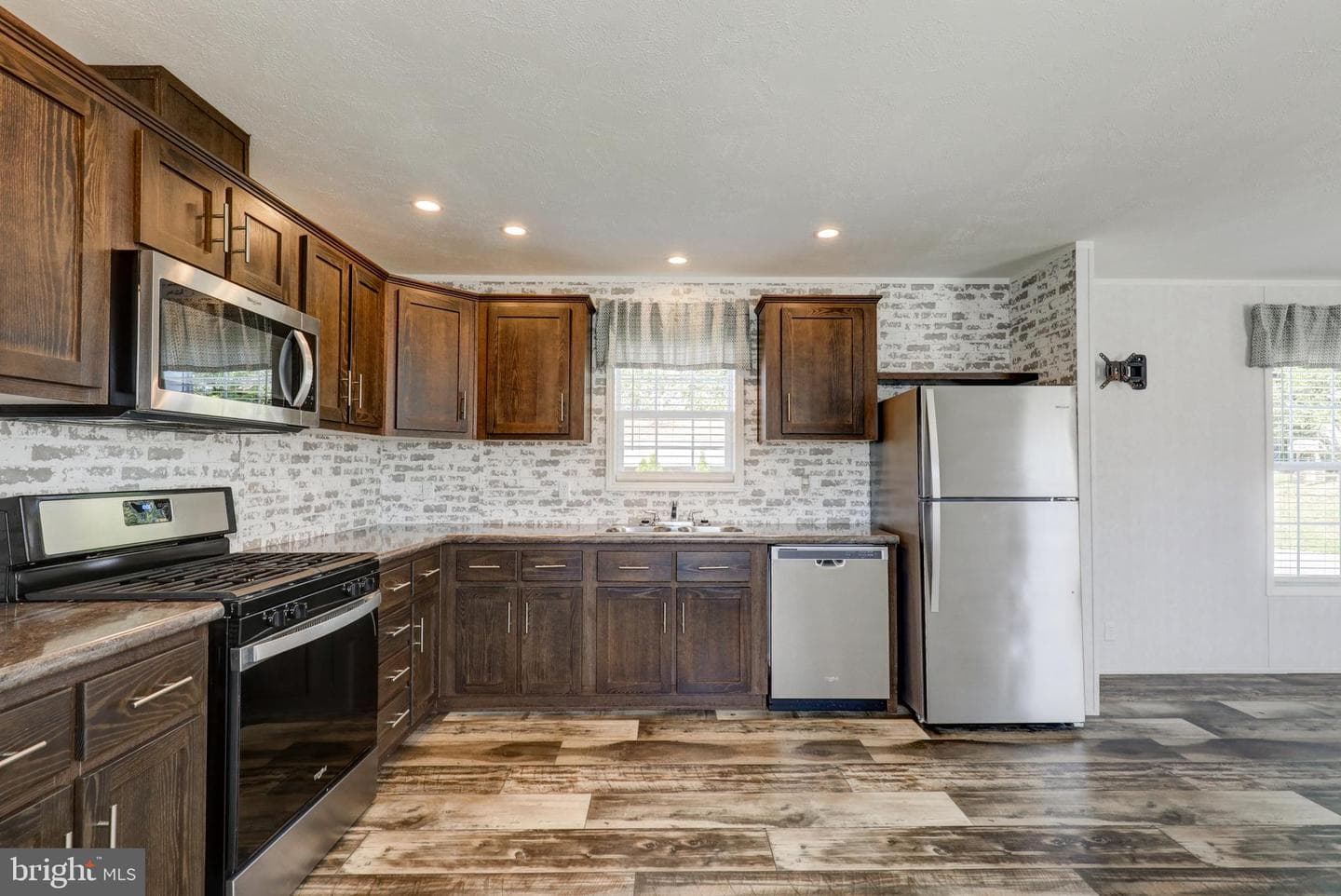 75 Lobin Road photo 11