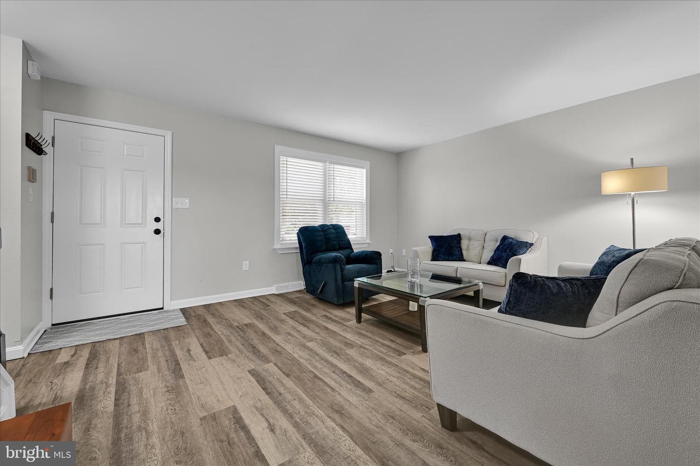 6541 Hollow Drive photo 10