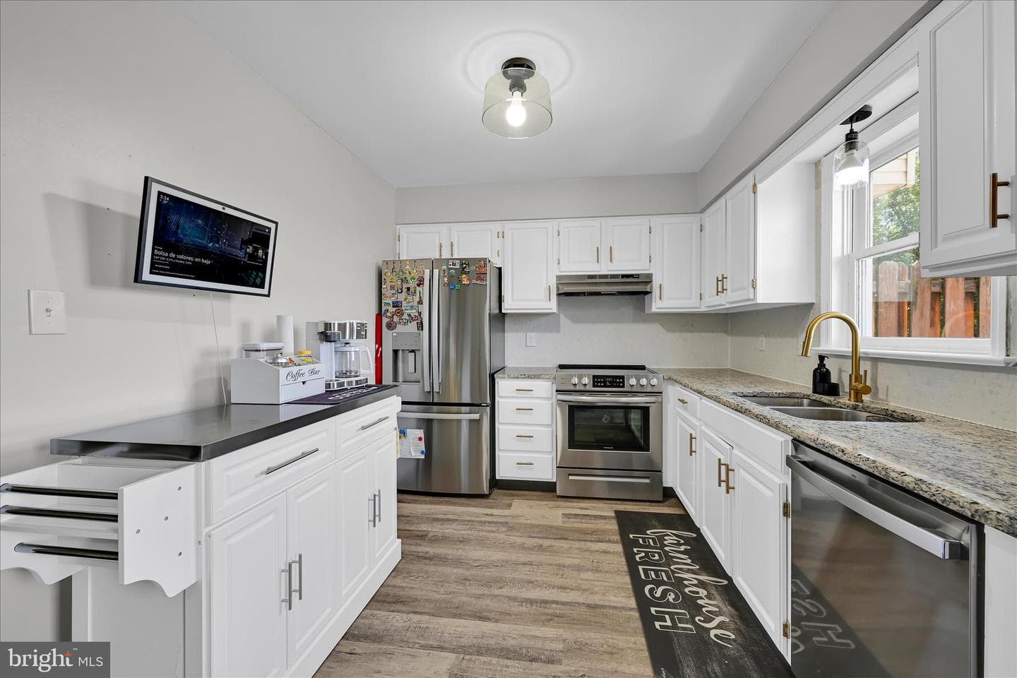 6541 Hollow Drive photo 16