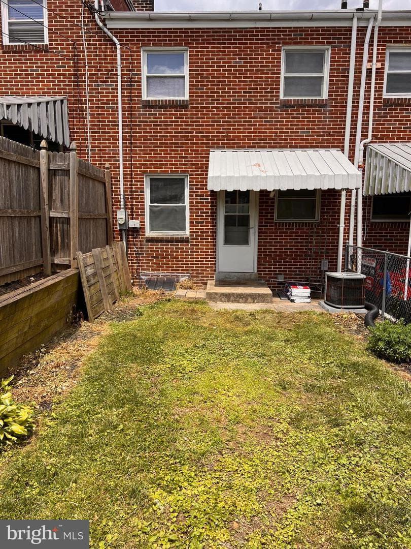 834 Wabank Street photo 11