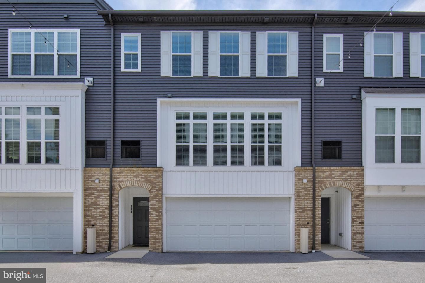 214 Mayer Place photo 4