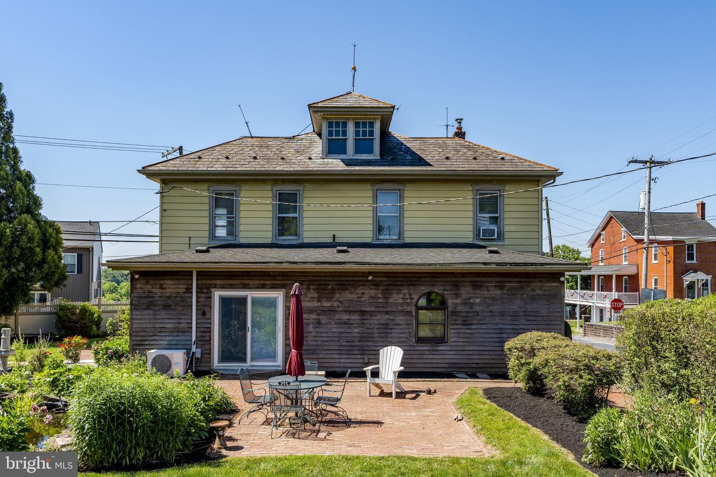 564 W Maple Grove Road photo 40