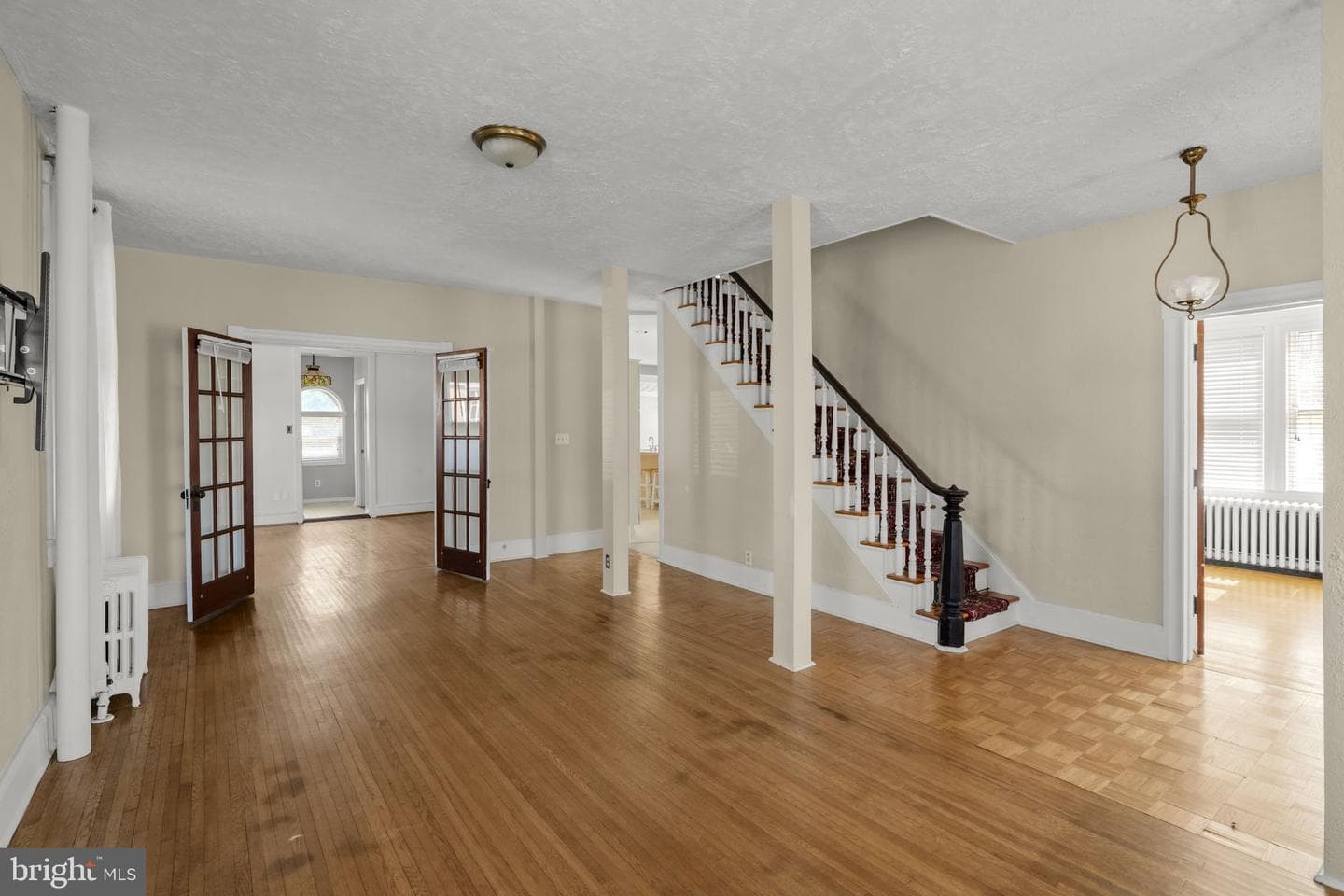 564 W Maple Grove Road photo 5