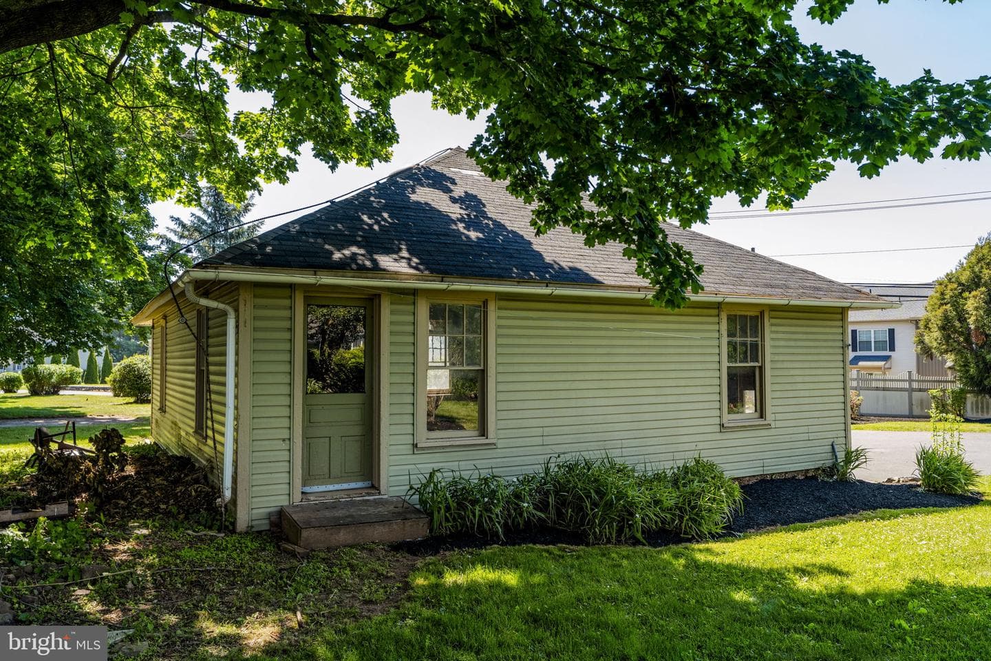 564 W Maple Grove Road photo 54