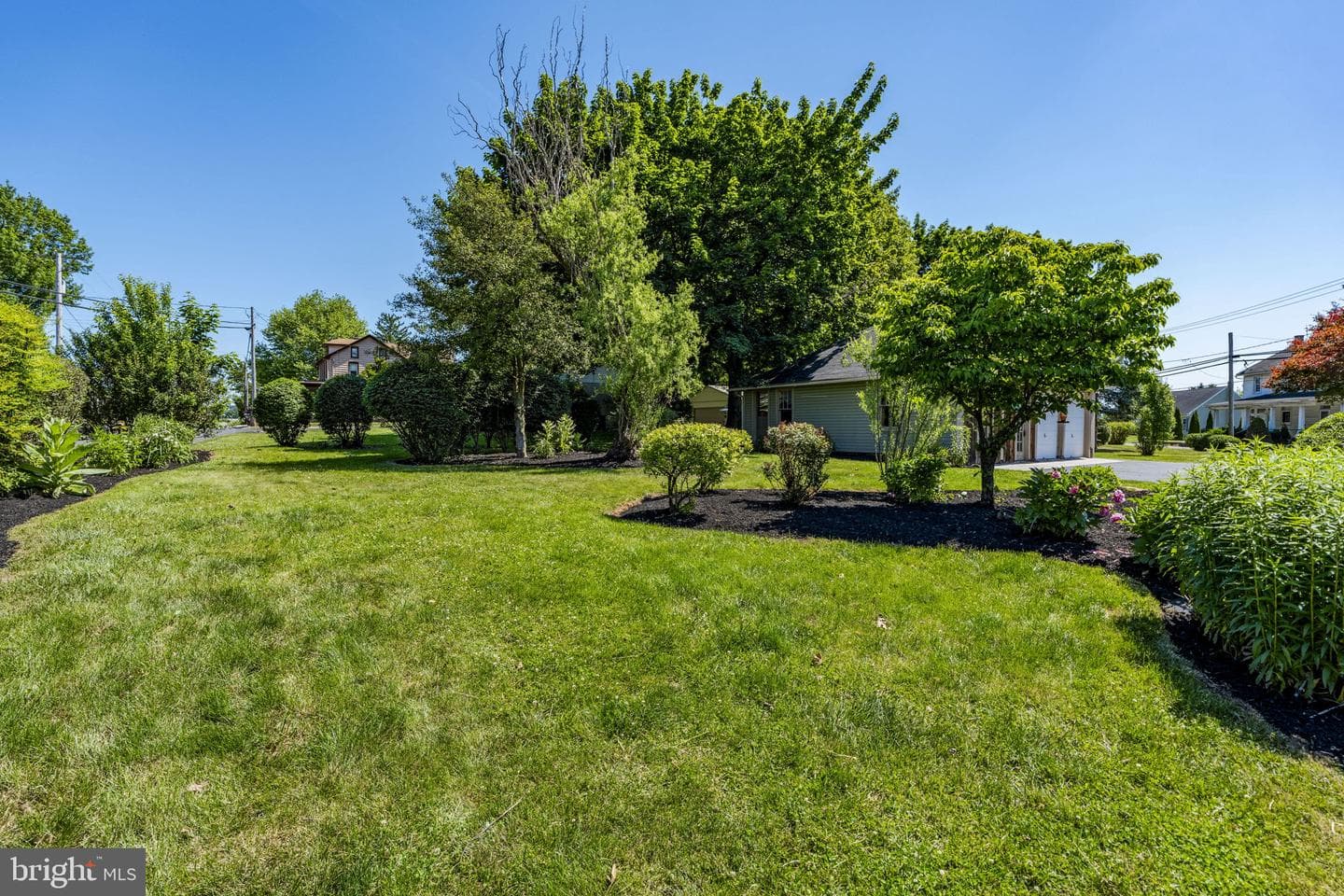 564 W Maple Grove Road photo 55