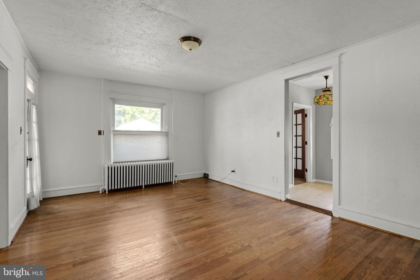 564 W Maple Grove Road photo 8