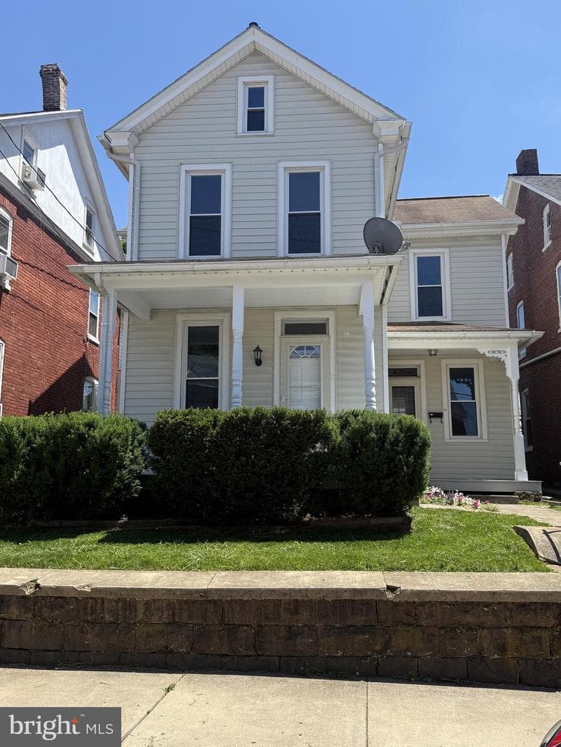 239 Washington Avenue, Ephrata