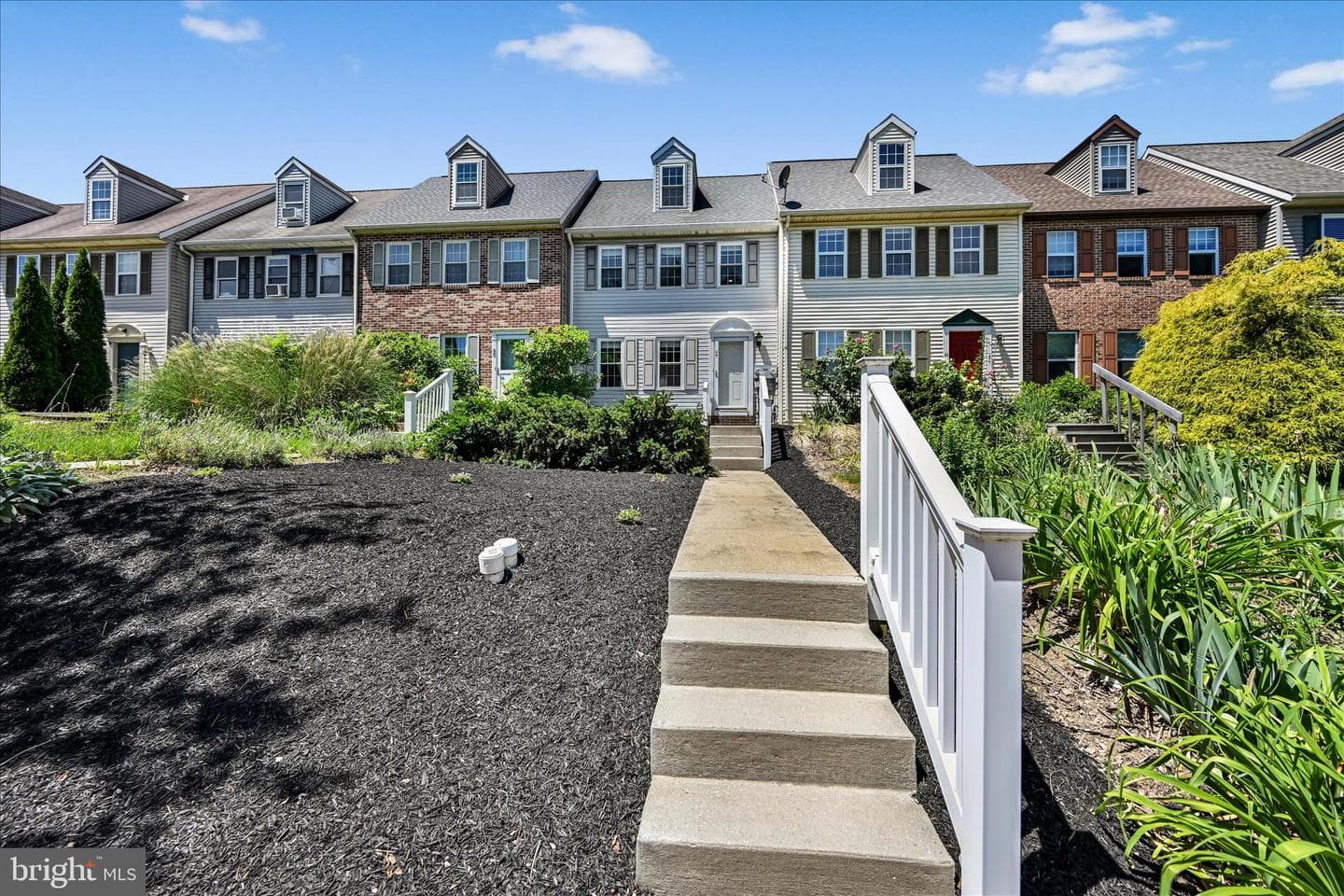 48 Pennwick Drive photo 3