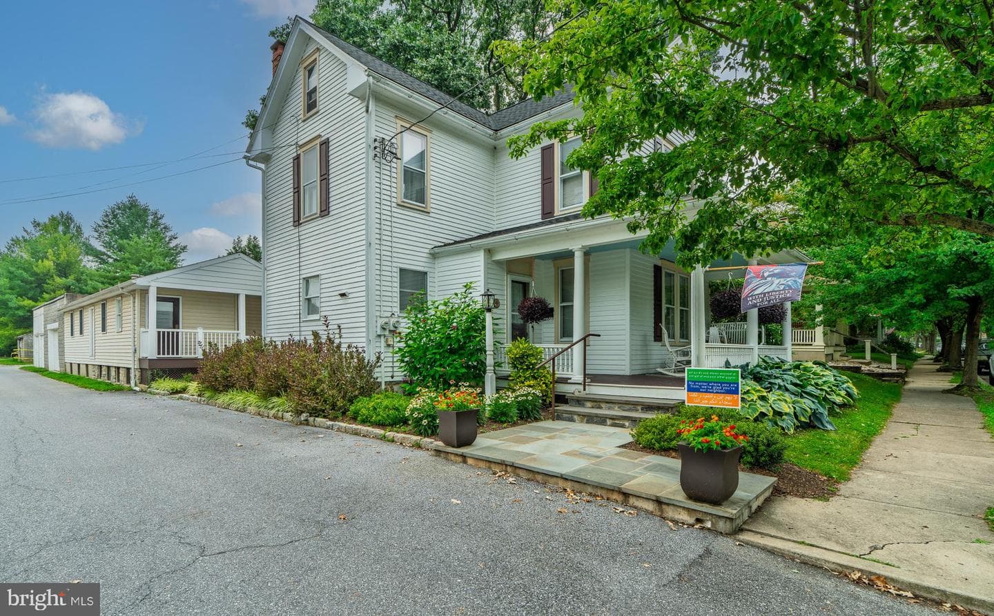 120 W Lemon Street photo 6