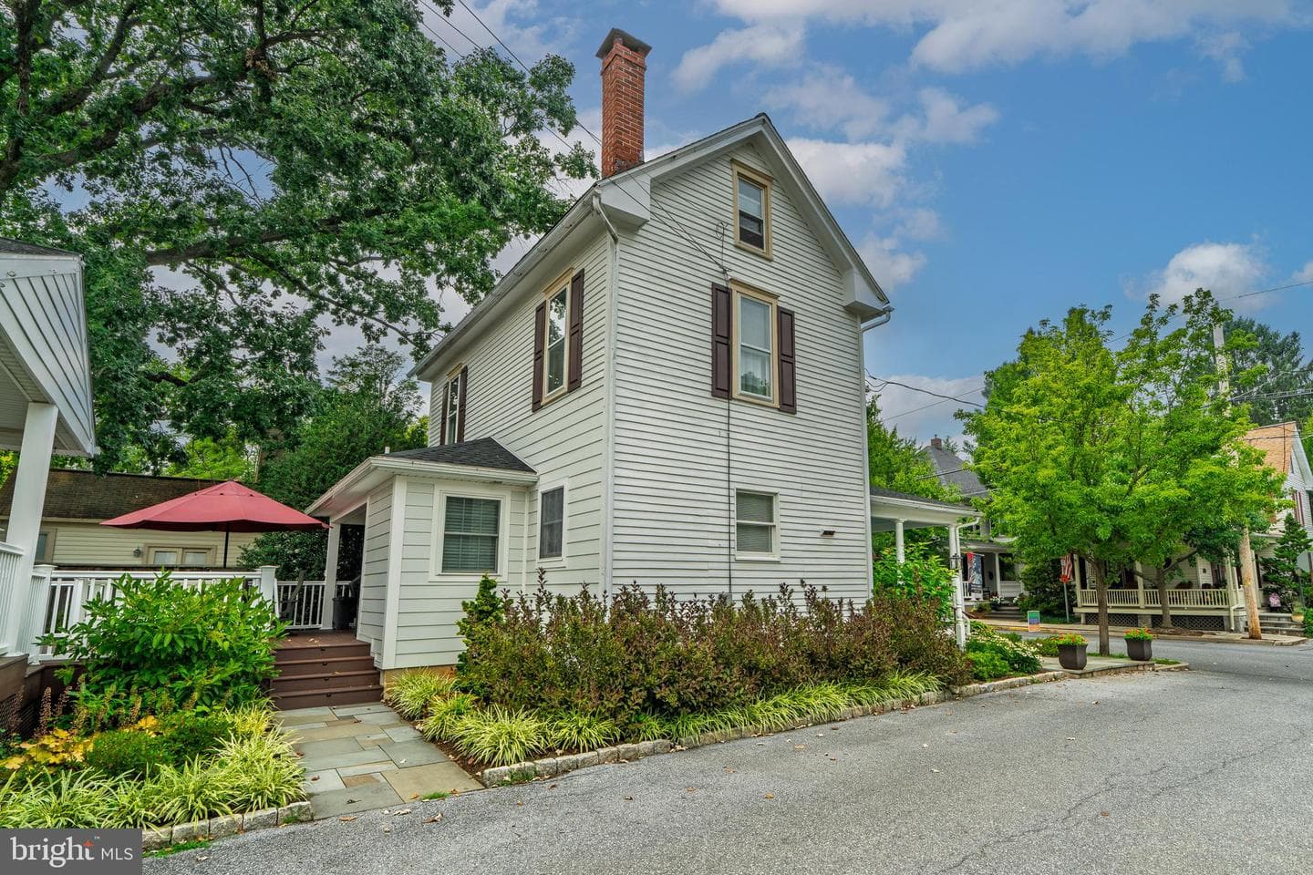 120 W Lemon Street photo 8