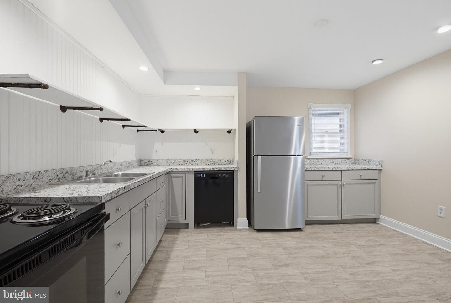 18 Lancaster Avenue photo 6