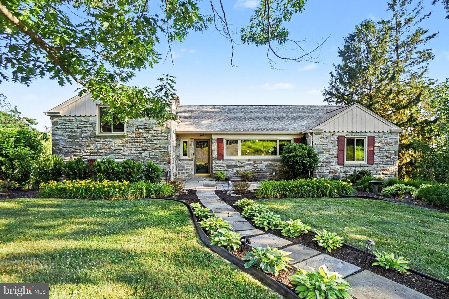 260 Blossom Hill Drive photo 27