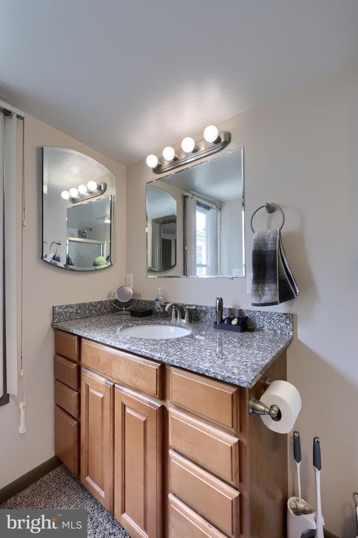 251 S Charlotte Street photo 29