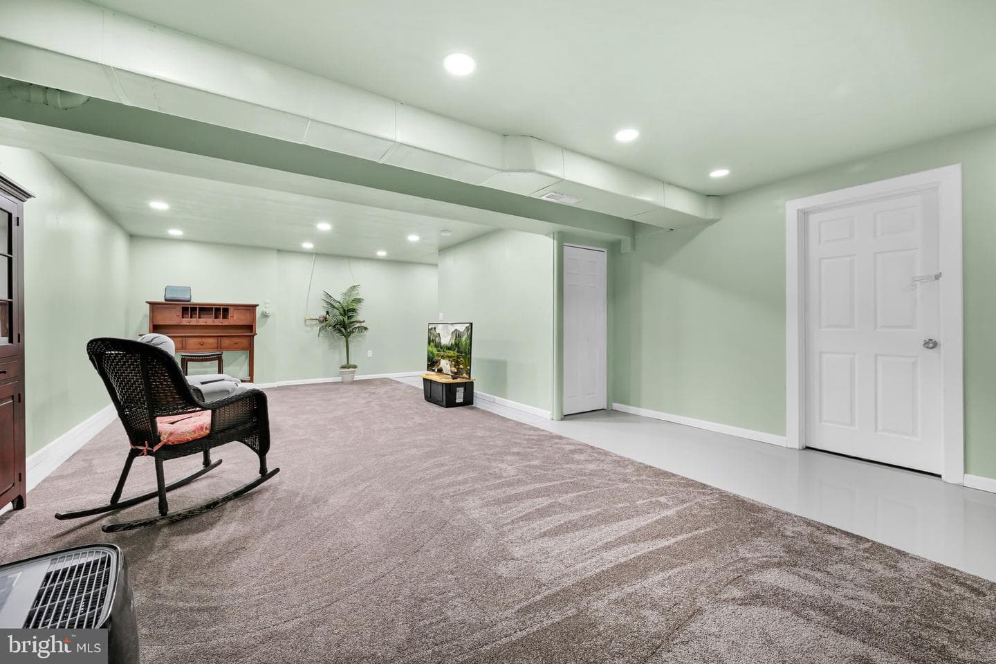 216 Darlington Court photo 29