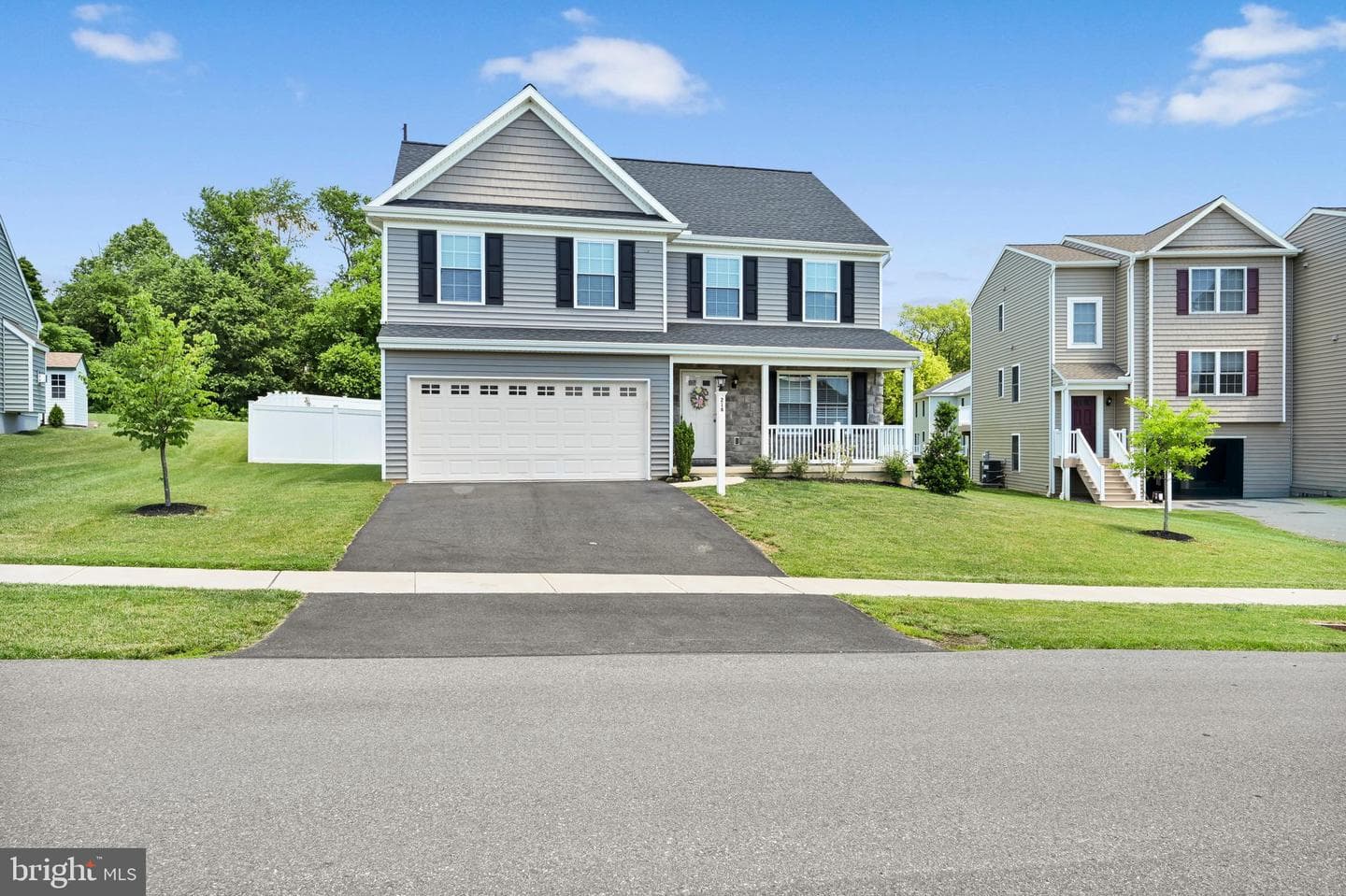 216 Darlington Court photo 4