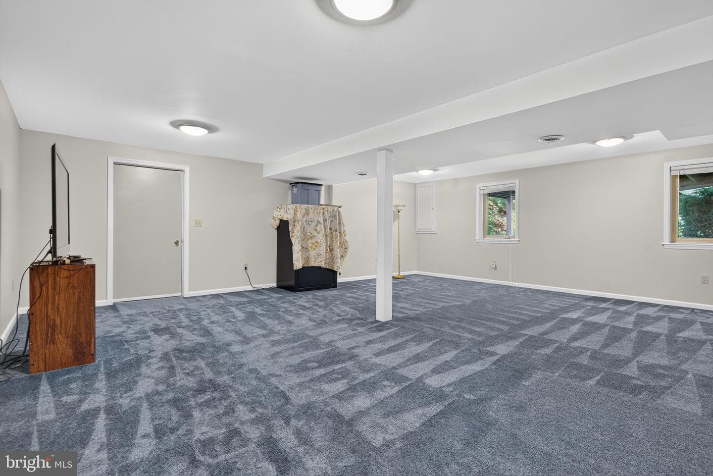 13 Diane Avenue photo 37