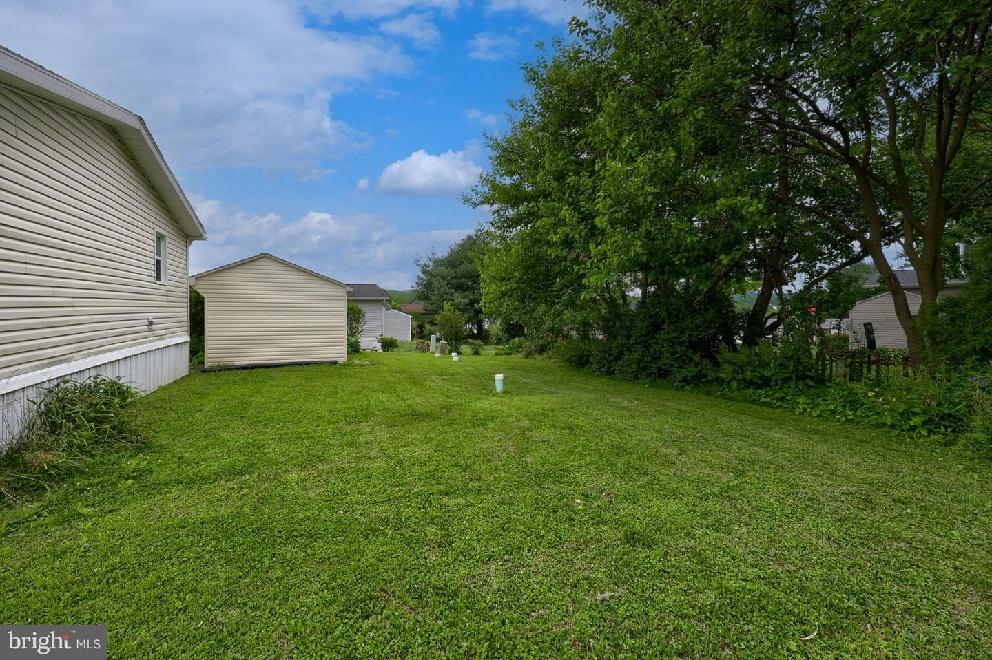 671 Lilac Drive photo 36