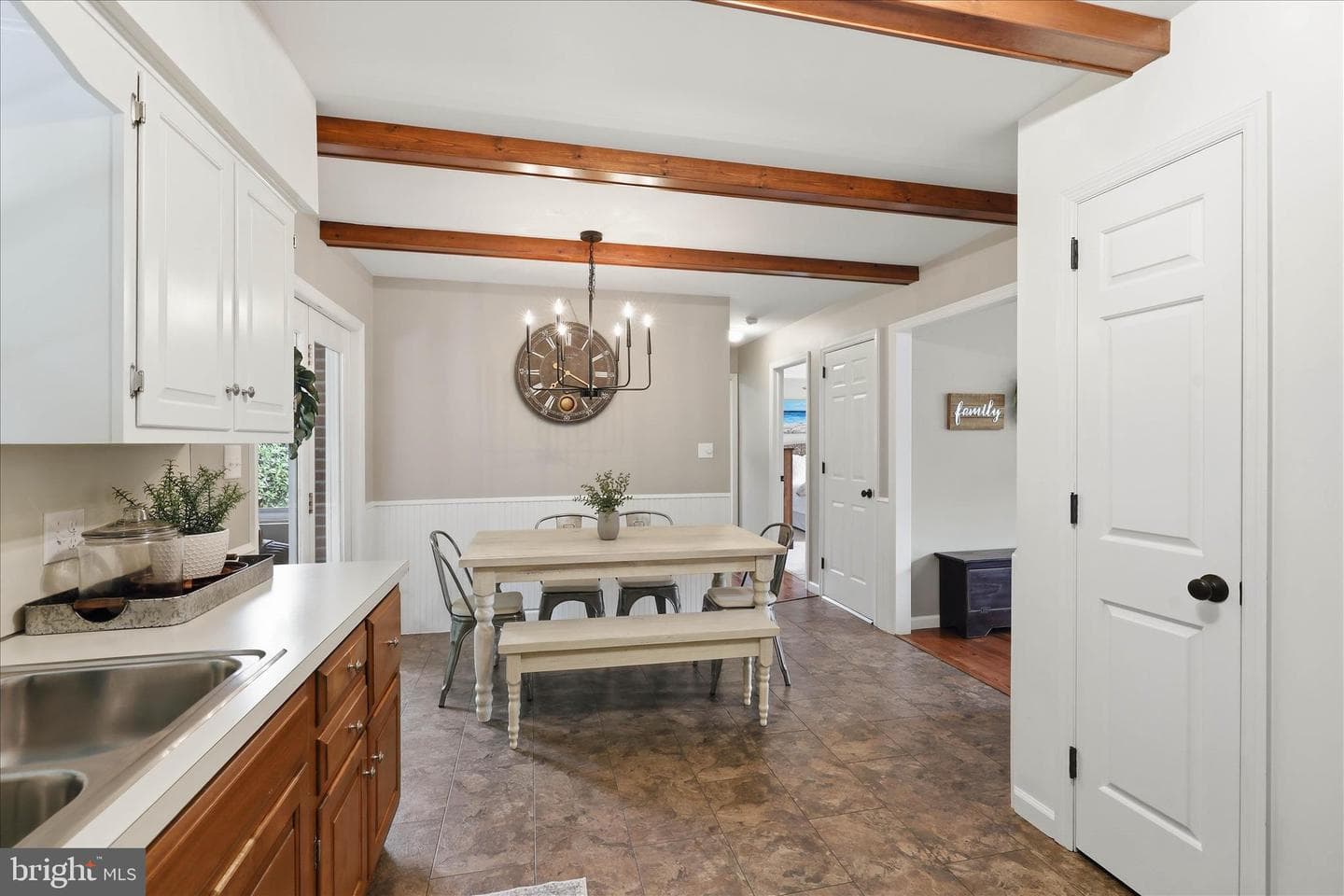 106 Nordick Drive photo 8