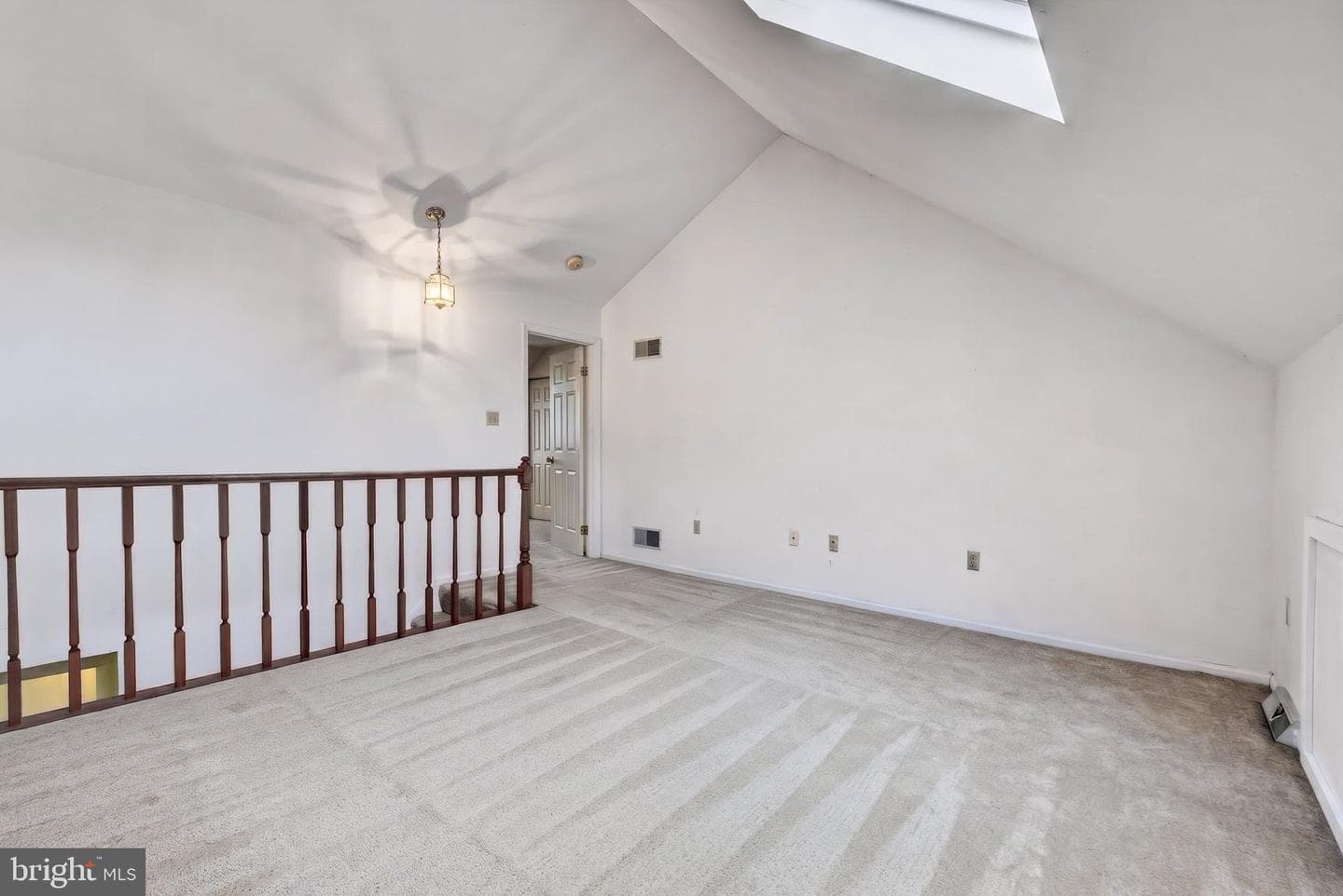 136 Rockford Square photo 19