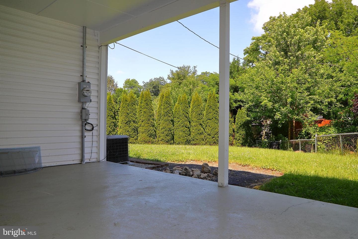 68 Pilgrim Drive photo 4
