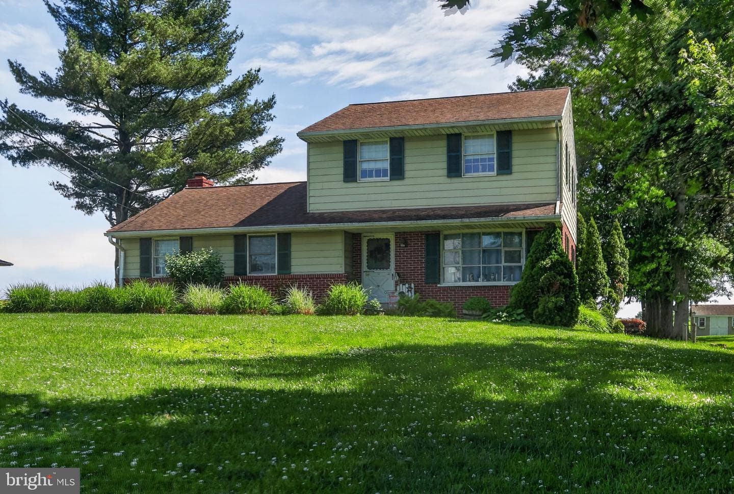 1106 Village Road photo 1