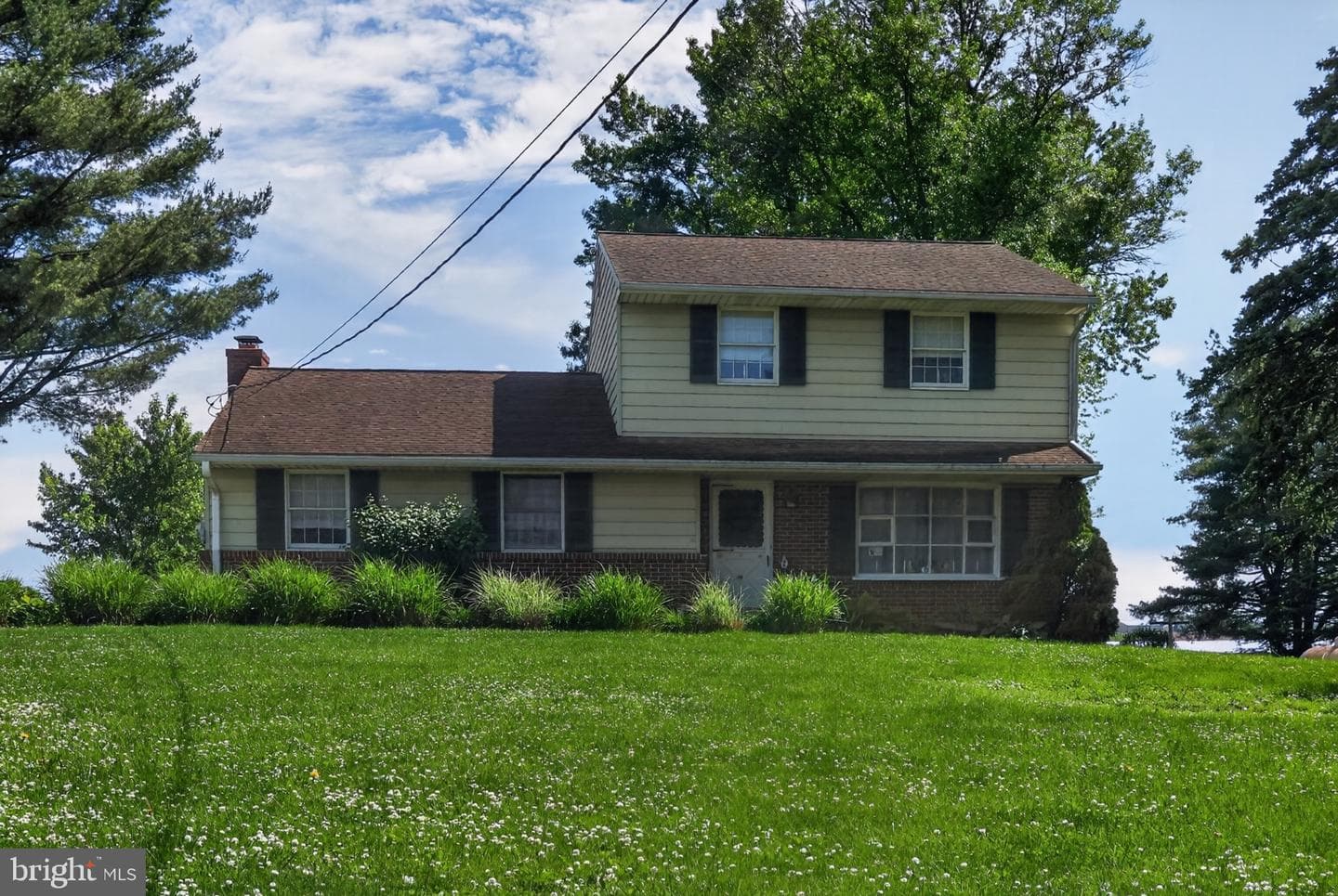 1106 Village Road photo 14
