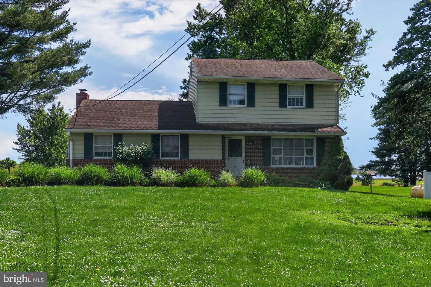 1106 Village Road photo 15