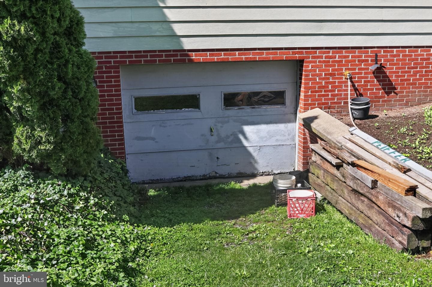 1106 Village Road photo 37