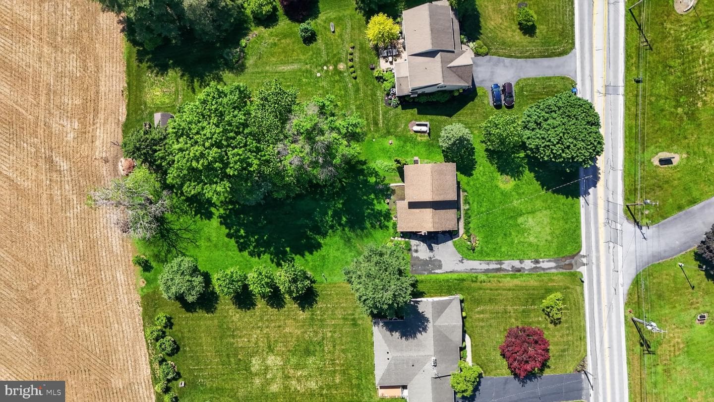 1106 Village Road photo 6