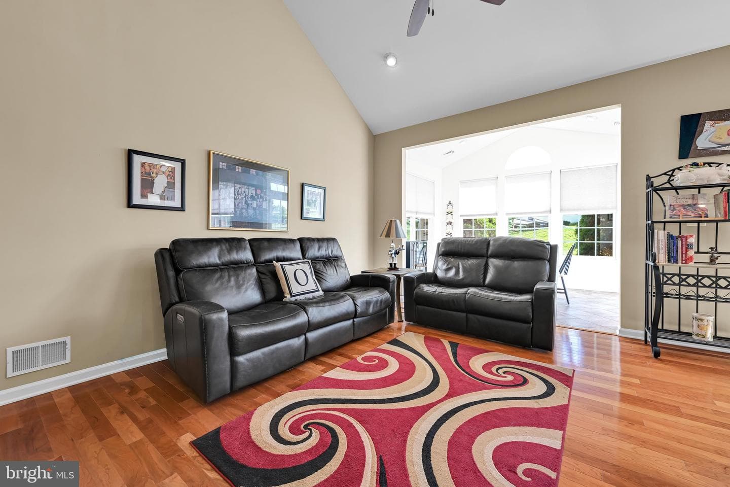 1546 Emerson Drive photo 16