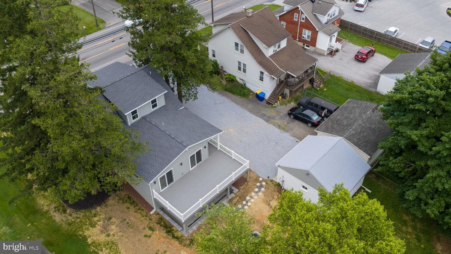 3308 Lincoln Highway E photo 62