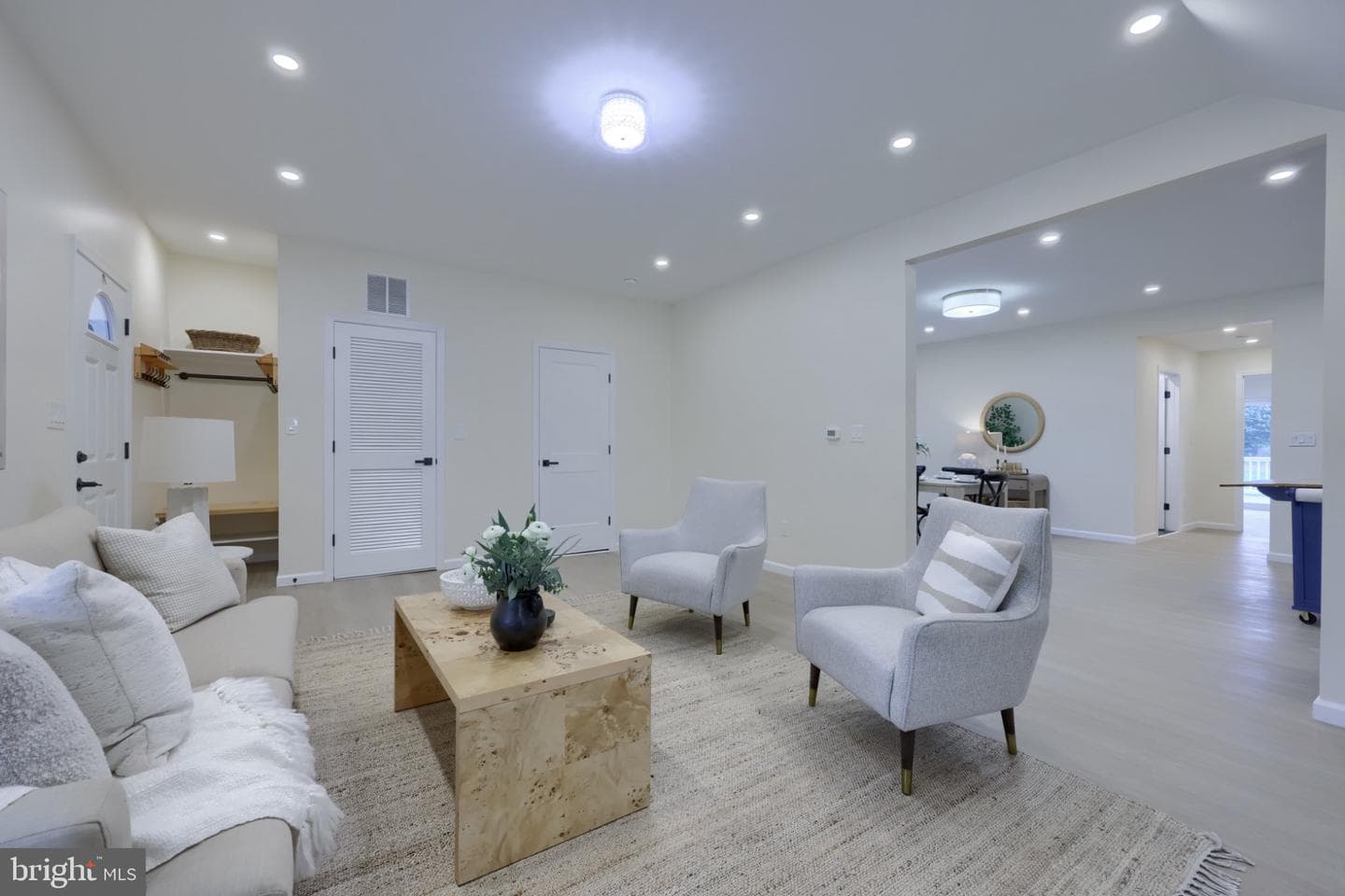 3308 Lincoln Highway E photo 9