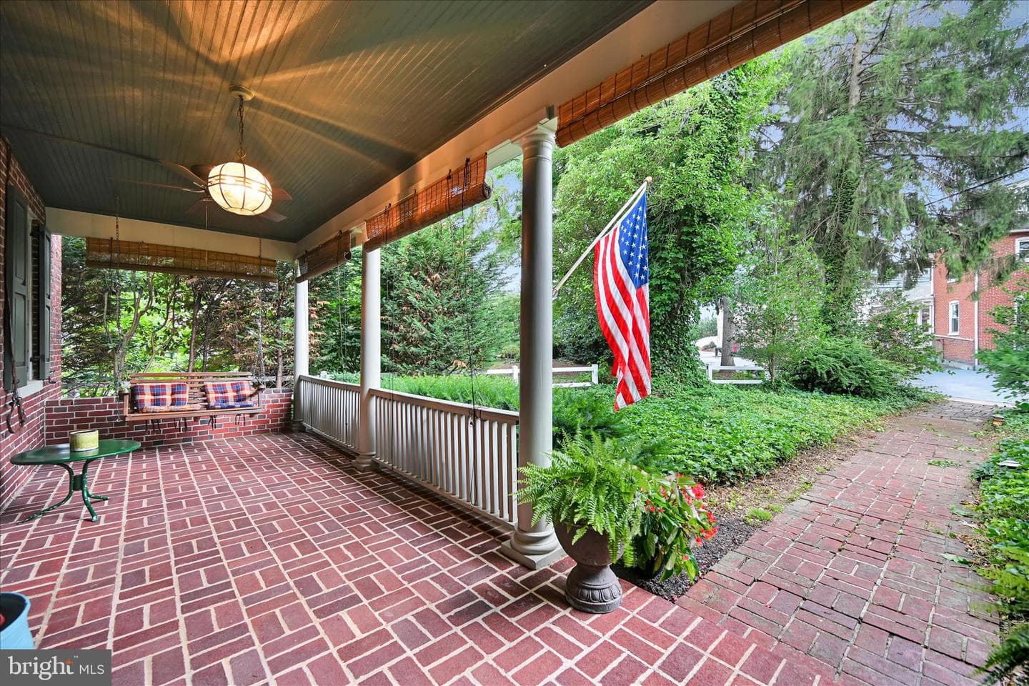 11 Union Avenue photo 53