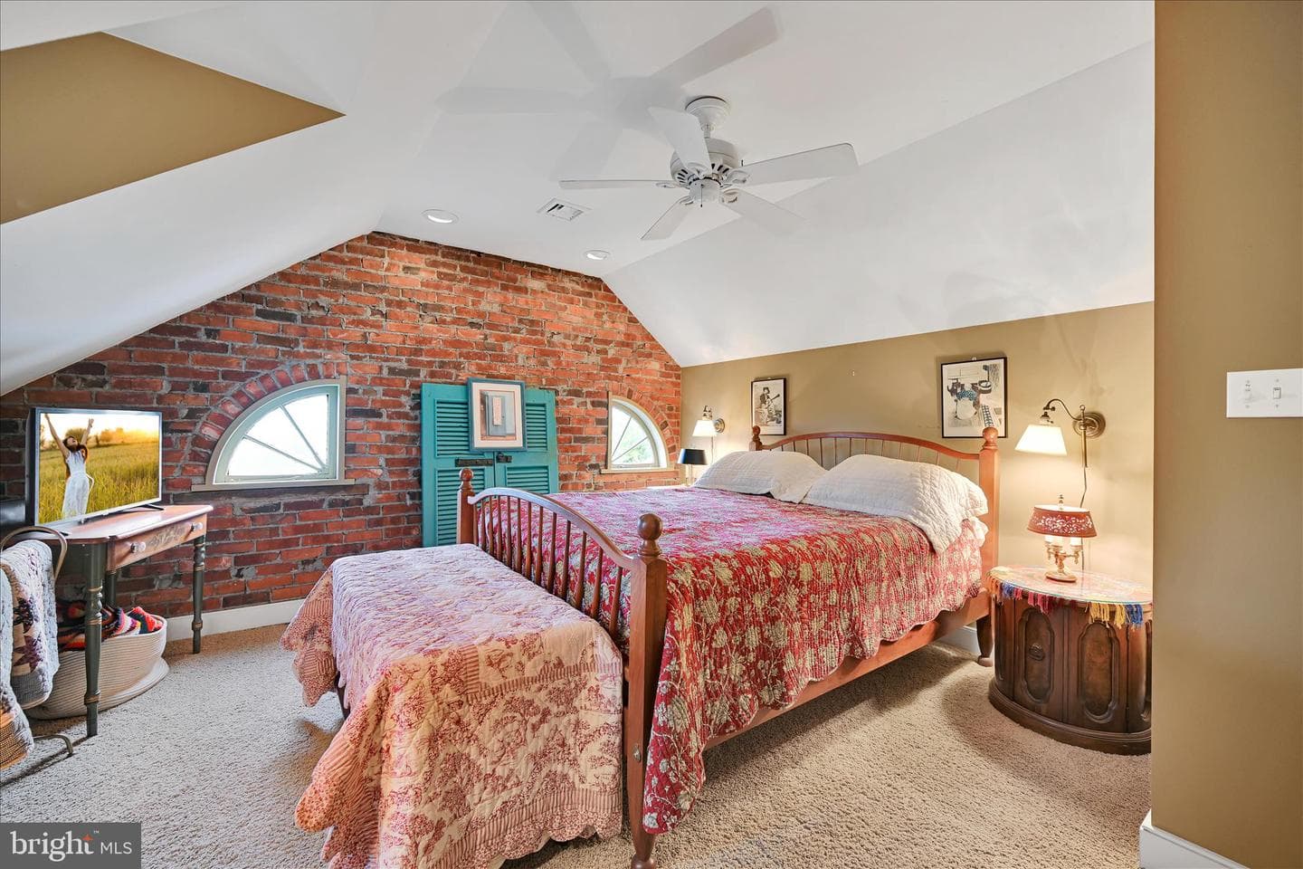 11 Union Avenue photo 78