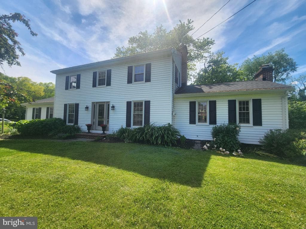 2132 Lyndell Drive, Lancaster