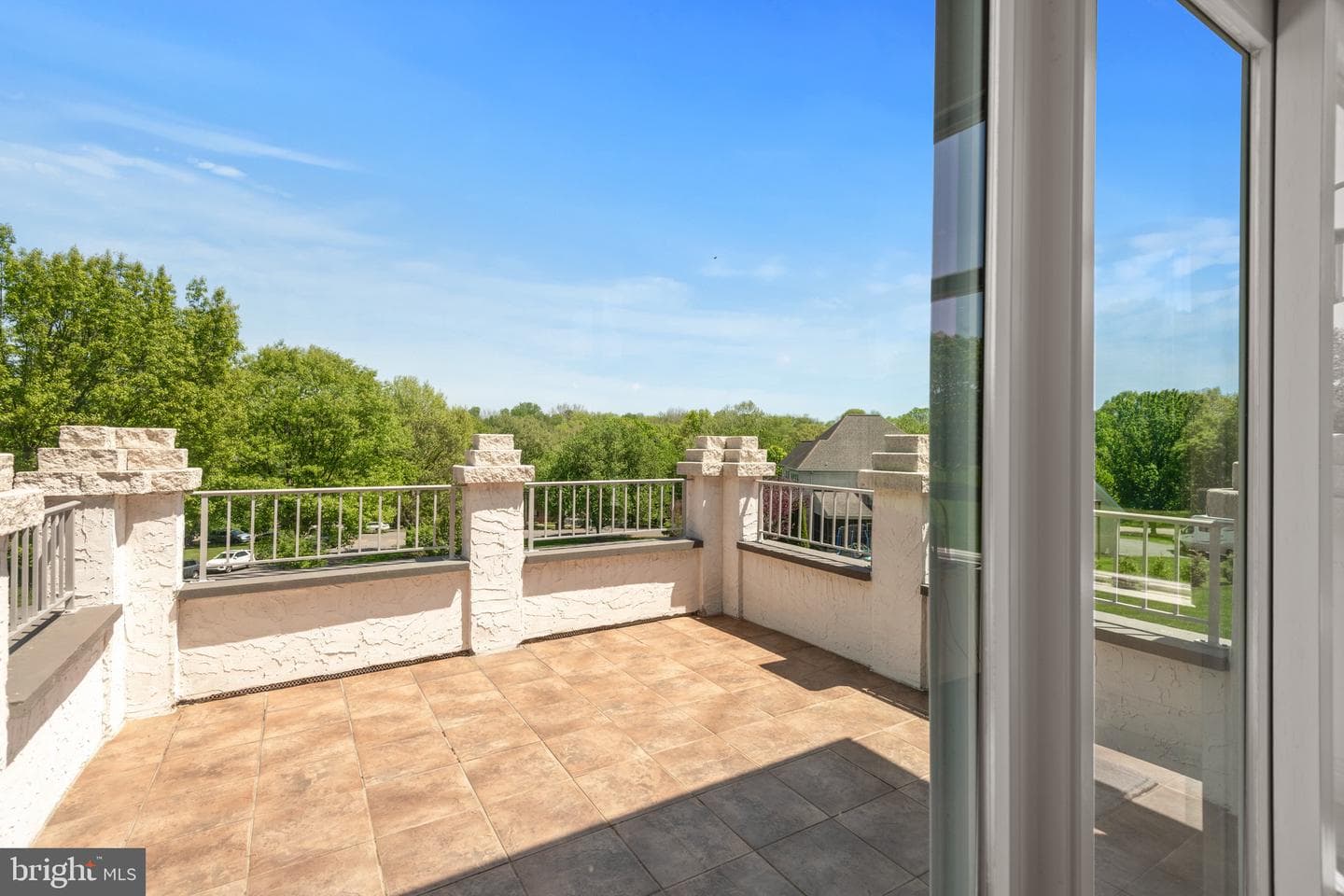 23 Deerfield Road photo 32