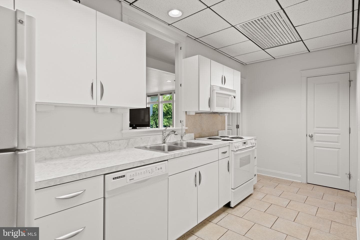 23 Deerfield Road photo 68