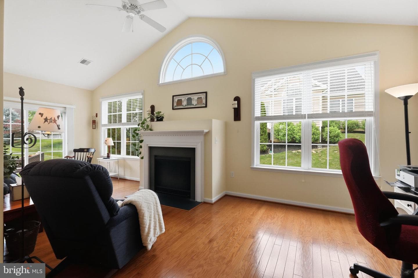 1063 Presidents Drive photo 5