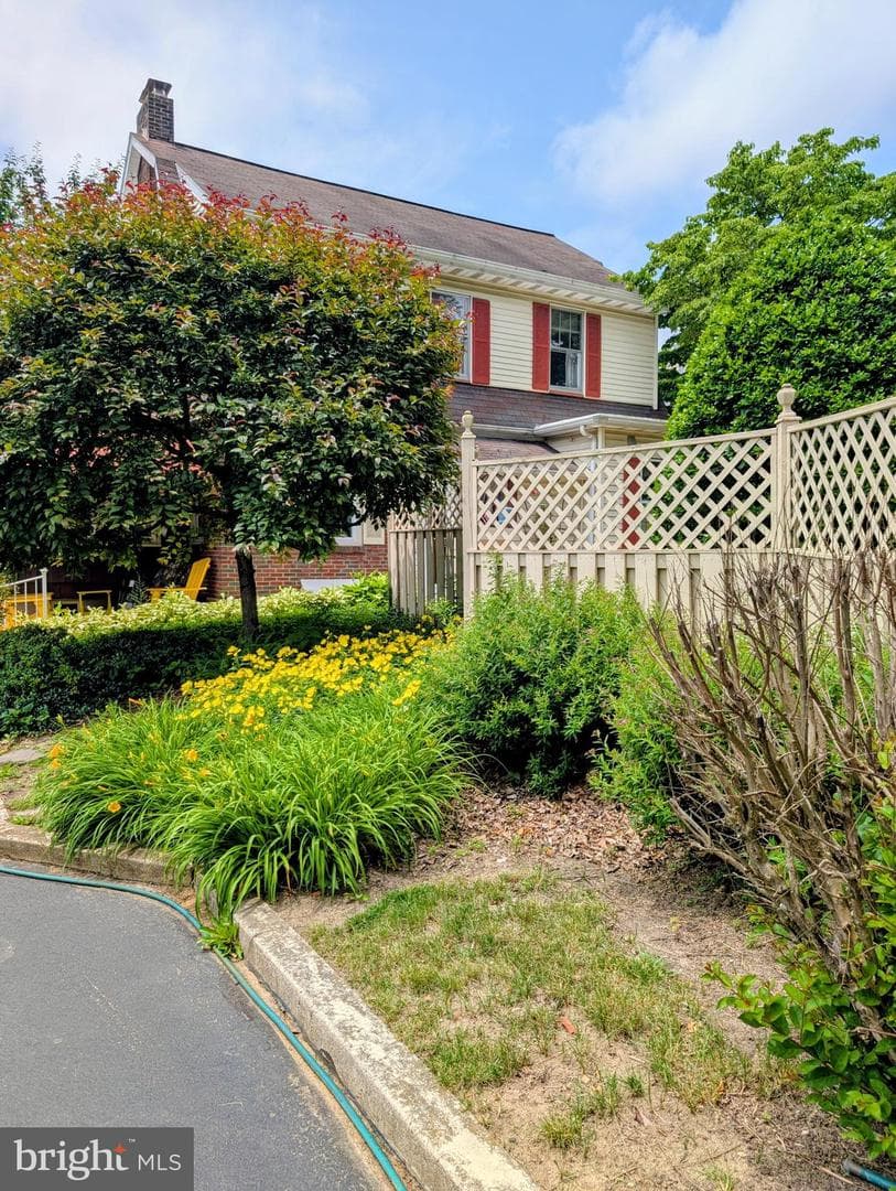 339 N Bridge Street photo 3
