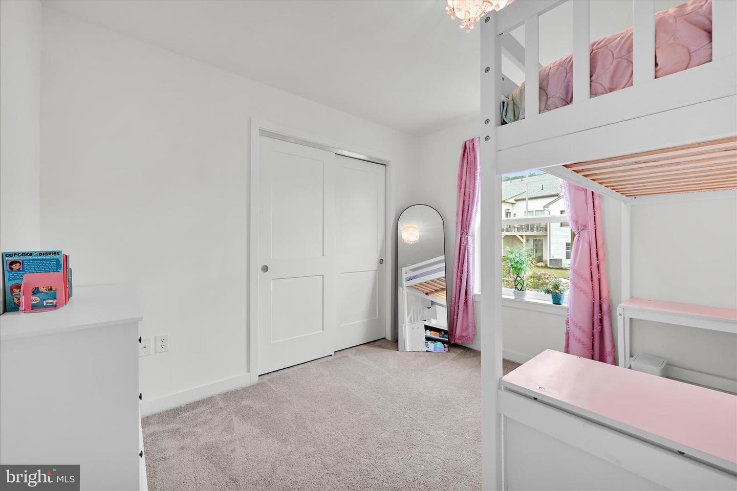 823 Talon Way photo 20