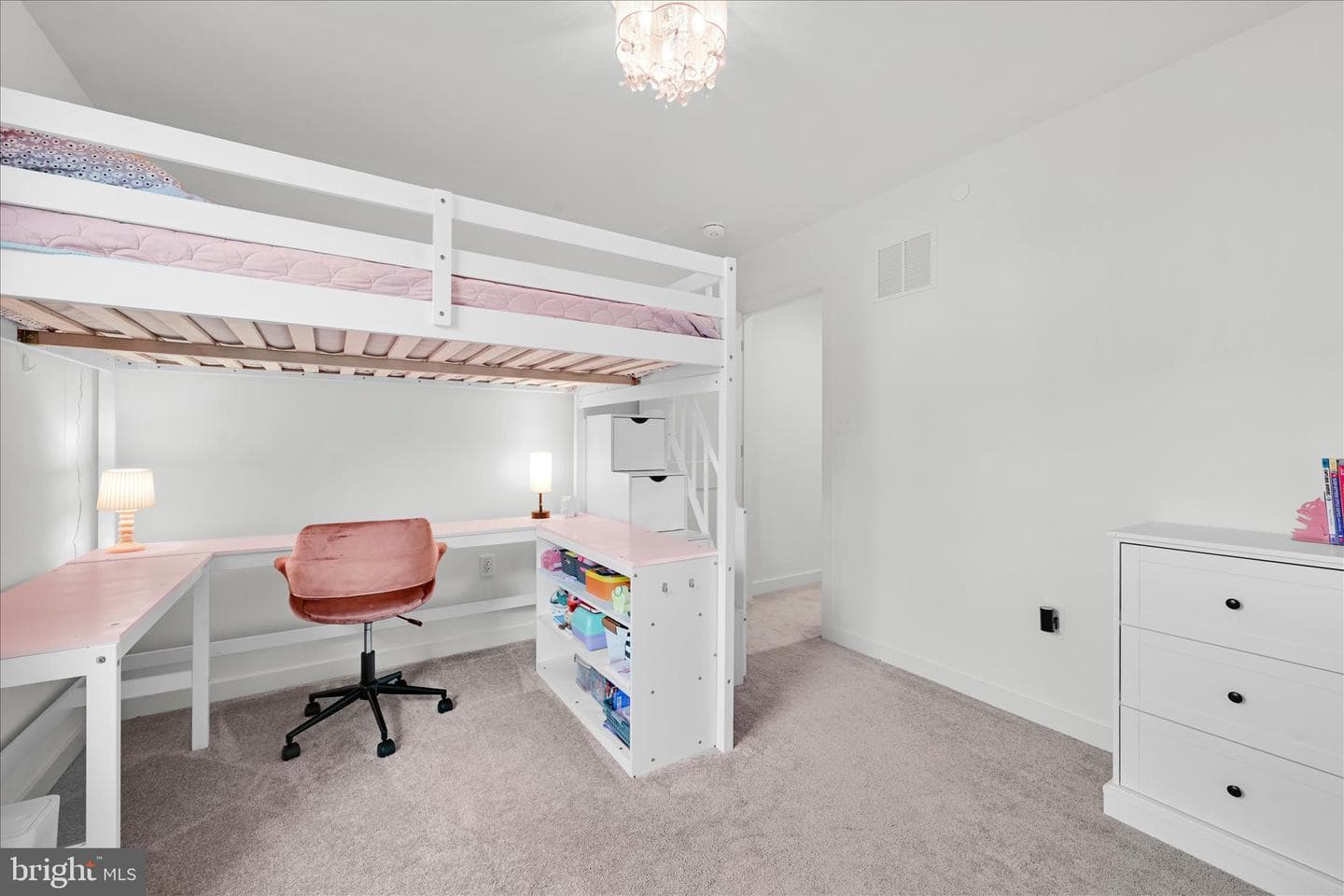 823 Talon Way photo 21